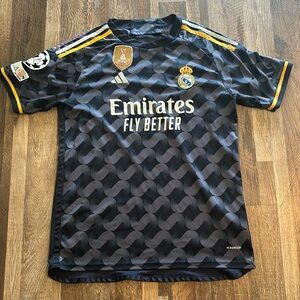 Adidas - Men’s Large - Real Madrid - Vini Jr. Soccer Jersey